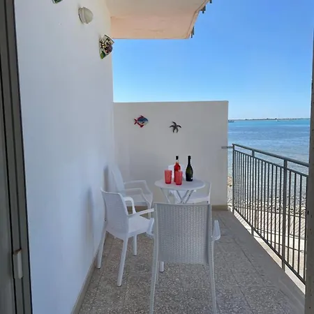 아파트 Viva Vista Mare Trilo Primo Piano